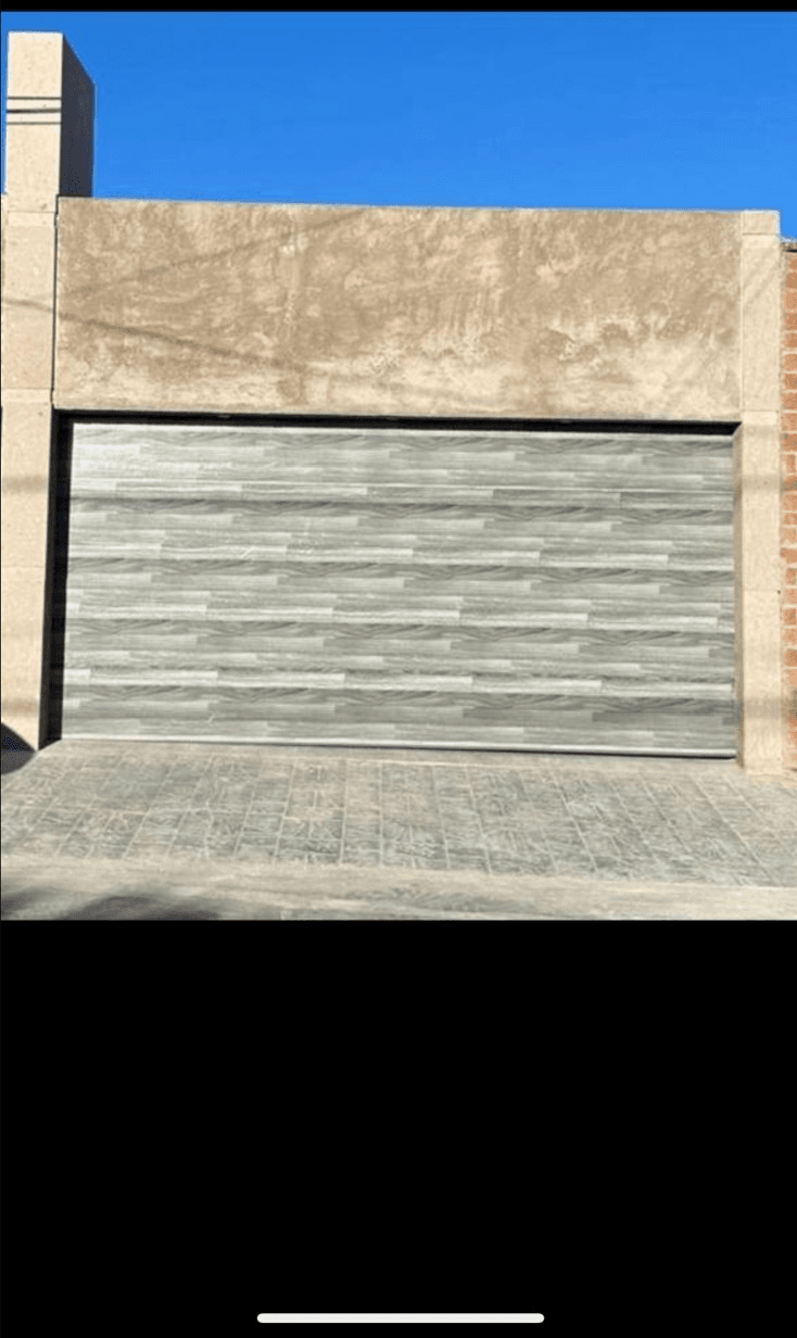 Portón tipo duela Graphite Oak